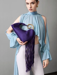 CHICVUE A Fashionable Burgundy Velvet Tassel Handbag For Women, With A Golden Spiral Hook, Very Suitable For Attending Evening Parties And Social Occasions. - Purple - View 1