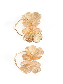 Rylithe 2 piezas Pendientes de aro florales huecos bañados en oro, pendientes de botón florales dorados elegantes perfectos para damas de honor y uso diario - Multicolor - Ver 4