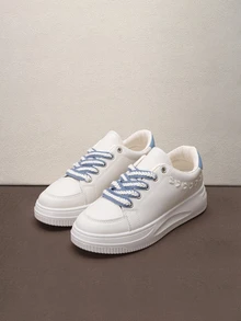 Hatastic Zapatos blancos para mujer versión nueva primavera/verano 2025, estilo coreano versátil casual minimalista Ins, zapatillas de suela gruesa para estudiantes, zapatos casuales de suela gruesa con aumento de altura, zapatos deportivos para mujer, mocasines rojos, zapatos planos color burdeos, zapatos azules, zapatillas de tenis para mujer, zapatos tejidos con lazo rosa y corazón, zapatos de moda de unicolor para mujer, estilo bohemio lindo para vacaciones y regreso a la escuela - Azul - Ver 1