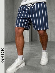  Pantalones cortos a rayas de estilo vacacional para hombres GRDR, pantalones casuales y cómodos de estilo minimalista para salir, de longitud hasta la rodilla