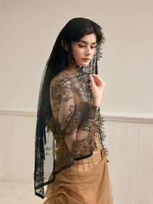 Rylithe Bride Lace White Shawl Veil Shawl, Black Latin Wedding Veil Halloween Valentine's Day Valentines Autumn Accessories - Multicolor - View 3