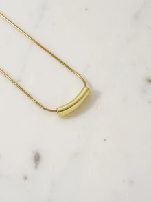 Clariva 1pc Versatile Minimalist Unique Smile Curved Tube Necklace, Elegant Design - Yellow Gold - View 5
