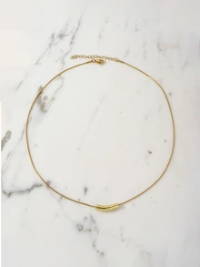 Clariva 1pc Versatile Minimalist Unique Smile Curved Tube Necklace, Elegant Design - Yellow Gold - View 3