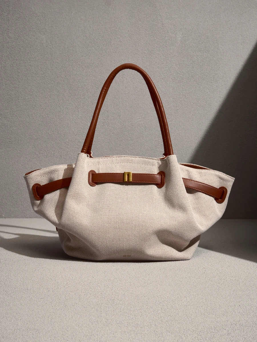 NobleVue JW PE New Spring/Summer Large Capacity Seashell Tote Bag Hana, Versatile Commute/Work Shoulder Bag, Handbag, Multifunctional Dumpling Bag, Purse, Chic - Beige - View 1