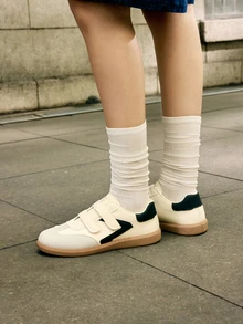 Hatastic Women's New Fashion Casual Sneakers, PU Patchwork Hook And Loop Sports Casual White Shoes Low-Top Lace-Up Flat Walk Running Shoes Halloween - Beige - View 5