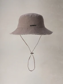 Hatastic 女款街頭風金屬字母裝飾翻邊水桶帽，防曬，適合夏季戶外活動與萬聖節 - 卡其色 - 查看 3