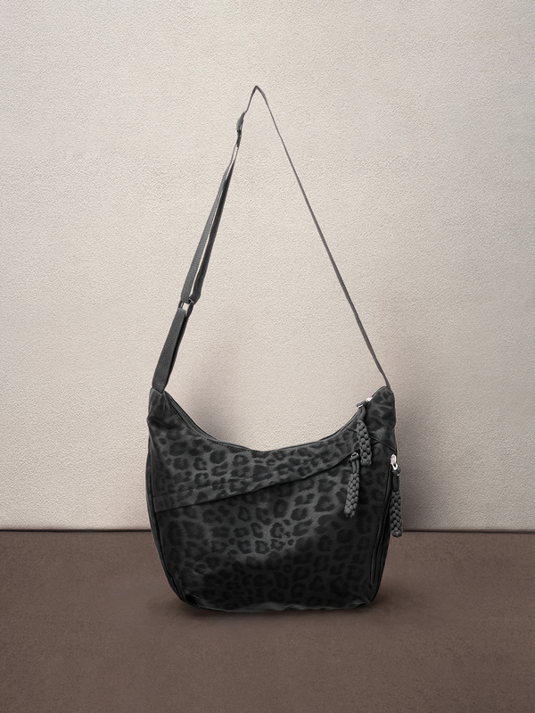 Hatastic Fashionable Leopard Print Matte Shoulder Bag, Casual Minimalist College Style Wide Strap Crossbody Bag With Multiple Zipper Designs