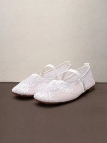 Hatastic 2025 Autumn Plus Size Women's Square Toe Lace-Up Rose Pattern Lace-Up Flat Shoes, Fashion Casual Outdoor Party Breathable Hollow Slip-On Loafers - White - View 1