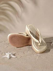 Tropiscape Women's Thick Platform Retro Flip Flops,Spring Summer Outfits - Gold - View 2