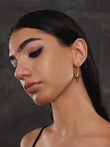 DareSee 1 Pair Fashion Luxury Star Shaped Drop Earrings, Suitable For Any Occasion For Women Halloween - Gold - View 2