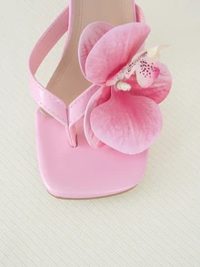 Clariva 2025 New Plus Size Women Square Toe Floral Thong Sandals, Fashion Summer Casual Beach Slippers - Pink - View 3