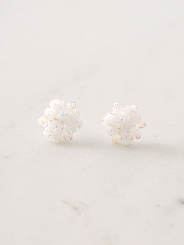 Clariva 1 Pair Fashionable Delicate Small Cute Versatile Elegant White Flower Stud Earrings, Suitable For Women's Daily, Festival, Date, Party, Wedding Wear