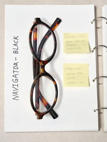 Okurime. 1pc Women's Oval Small Frame Fashionable Street Style Plano Lenses Glasses - Clear - View 1
