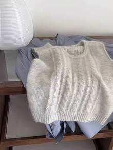 Rompi Rajut Kabel Leher Bulat Off-White untuk Wanita, Tank Top Tanpa Lengan Lembut Berbulu, Rompi Layering Serbaguna Potongan Longgar untuk Musim Semi dan Gugur - Light Grey - View 1