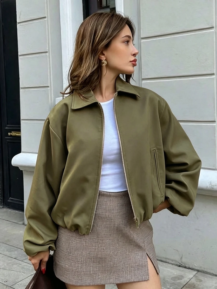 Jaket Wanita Warna Hijau Militer dengan Kantong Resleting - Pakaian Luar Kasual dengan Kerah Longgar, Cocok untuk Musim Semi dan Gugur - Hijau Tentara - View 1