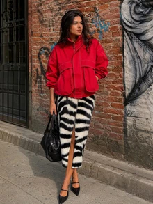 Women's Pure Red Drop Shoulder Baseball Jacket, Loose Casual Street Style Outerwear, Suitable For Spring And Autumn Vacation - Red - View 3