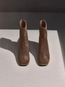 NobleVue Sepatu Bot Ankle Wanita Musim Semi/Gugur Terbaru 2025, Sepatu Bot Ankle Hak Tinggi, Musim Gugur, Musim Dingin, Cocok untuk Wanita Bertubuh Mungil, Elegan - Khaki - View 3