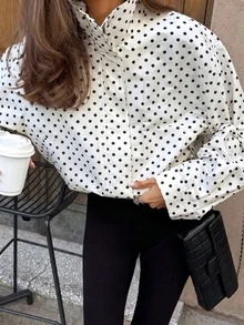 女款白色波點立領長袖短版寬鬆夾克，附口袋與抽繩下擺 - 白色 - 查看 5