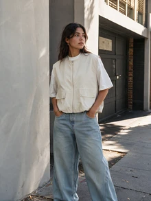 Women's Casual Solid Color Round Neck Zipper Sleeveless Jacket, Utility Style Pleated Hem Sleeveless Top, Street Style Spring Vacation Vest Summer - Light Grey - View 2