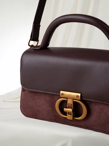 Clariva Minimalist Premium Handbag, Flap Shoulder Square Bag, Fashion Handbag, Suitable For Women's Daily Commute, Shopping, Travel - Brown - View 4