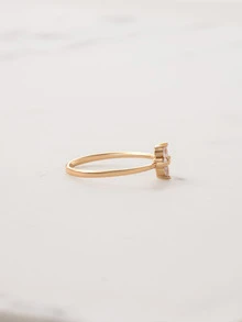 Clariva 1pc Women's Copper Cubic Zirconia Clover Lucky Ring, Elegant Minimalist Design For Daily Wear, Gift - Gold - View 2