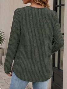 Plus Size Women's Solid Color Ribbed V-Neck Long Sleeve Casual Everyday Vacation Top - Olive Green - View 3