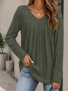 Plus Size Women's Solid Color Ribbed V-Neck Long Sleeve Casual Everyday Vacation Top - Olive Green - View 2