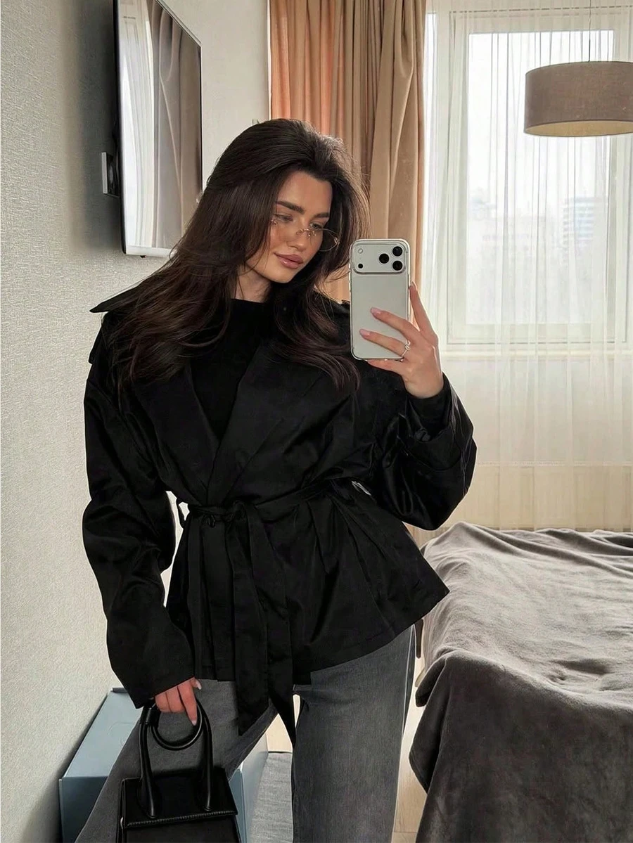 Black Waist-Cinching Short Trench Coat, New Vintage Sexy Style Slim Fit High-End Jacket
