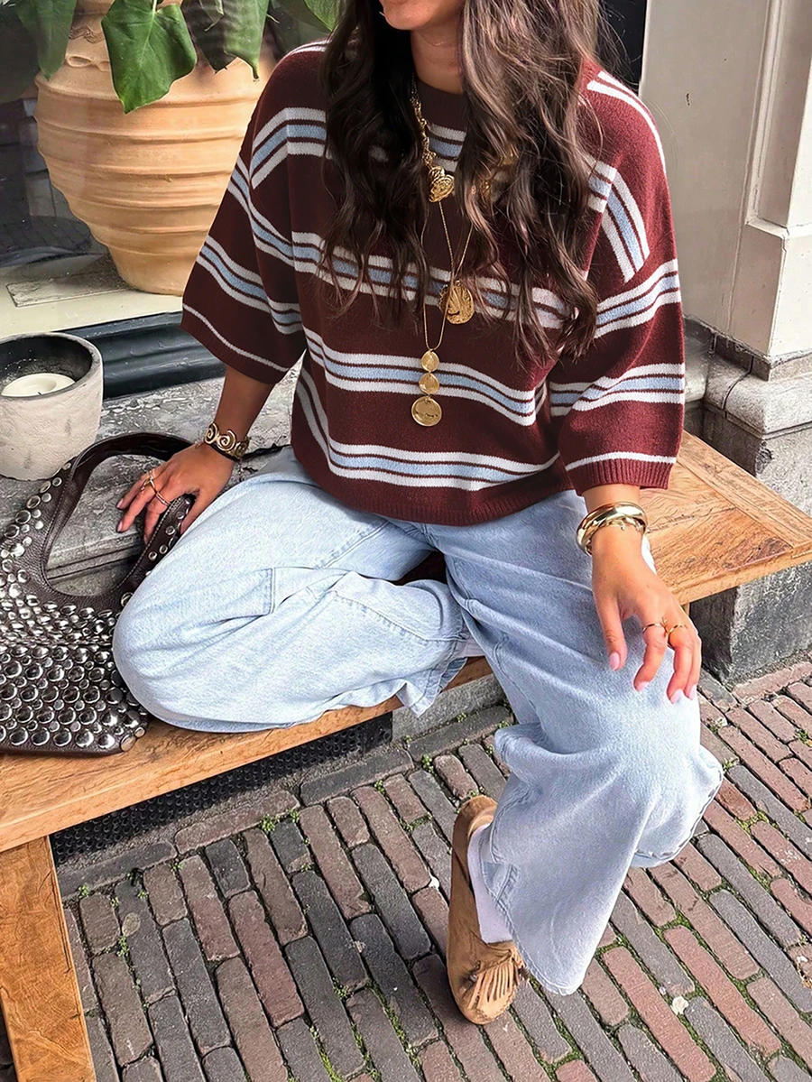 MORI 女款優雅休閒時尚基礎款酒紅條紋圓領短袖針織毛衣上衣,適合搭配穿搭 - 早紅拼冰藍 - 查看 1
