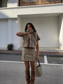 Women's Faux Fur Vest, High Neck Sleeveless Winter Outerwear, Fashion Layering Top, Suitable For Holiday Parties And Autumn - Grey - View 2