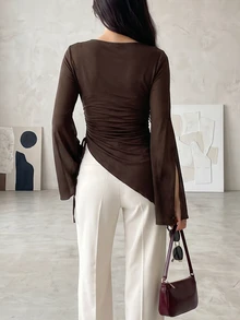 Atasan Wanita Gaya Muda Lengan Panjang Kerah Berkerut Lengan Lonceng Tali Serut Lipit Hem Asimetris - Coffee Brown - View 2