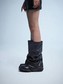 Rollcall New Round Toe Platform, Silver Pleated, Slip-On, Fashion Show, Women Ankle Boots, Hiking Boots - Black - View 4