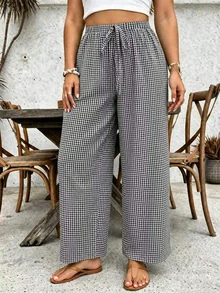 Plus Size Women's Casual Plaid Shorts, Drawstring Waist Loose Fit Pants, Basic Everyday Bottoms - Grey - View 1