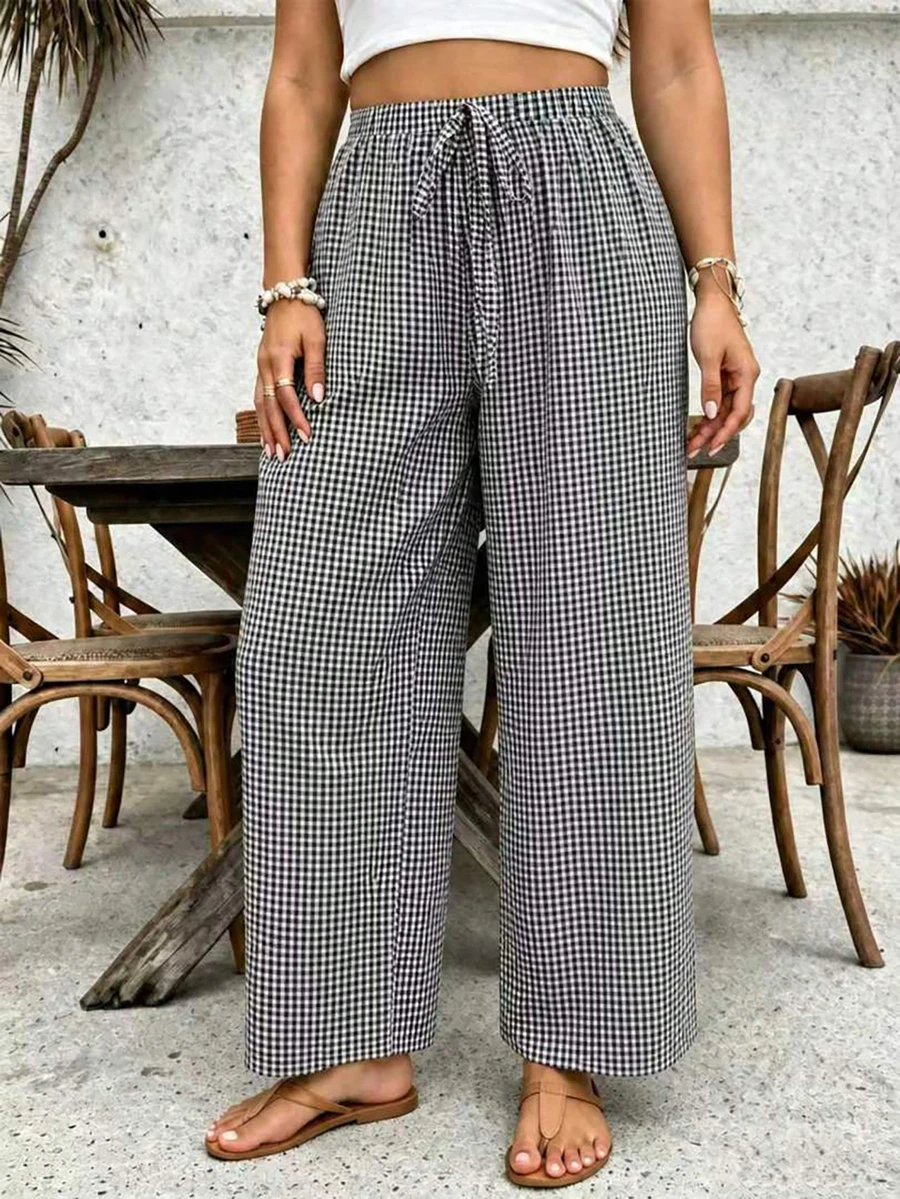 Plus Size Women's Casual Plaid Shorts, Drawstring Waist Loose Fit Pants, Basic Everyday Bottoms - Grey - View 1