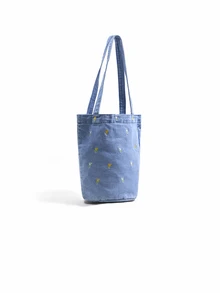 Trivaya Vintage Denim Floral Embroidery Versatile Shoulder Bag, Student Lunch Bag, Bucket Bag For Women - Baby Blue - View 3