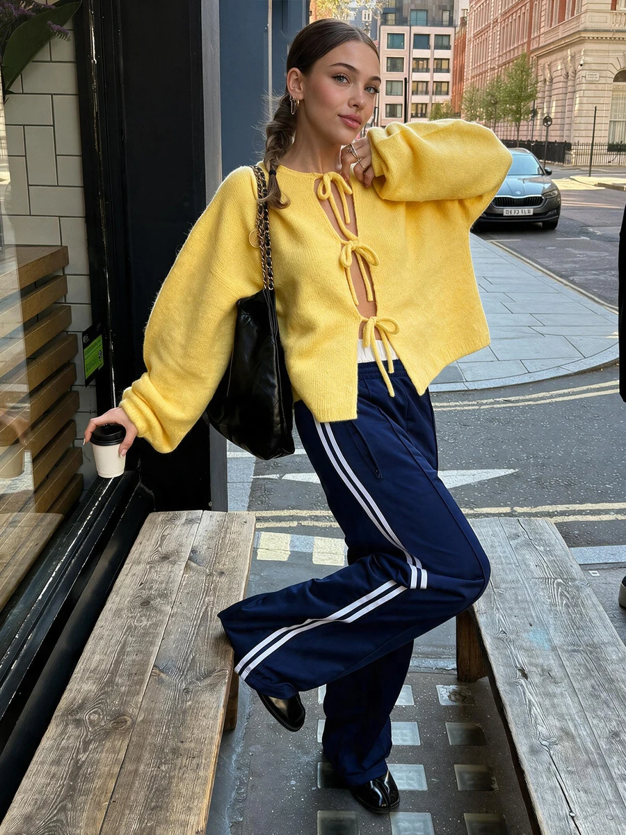 (Wende) (Wollmaterial) 2026 Herbst/Winter Neue Mode Französische Hot Girl Rundhals Schleife Langarm Damen Pullover geeignet für Ausflüge, Dates, Treffen, Nachmittagstee, Alltag, Pendeln, Schulanfang, Partys, Y2K, Weihnachten