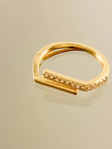 NobleVue Women Elegant Rhinestone Decor Ring - Yellow Gold - View 3