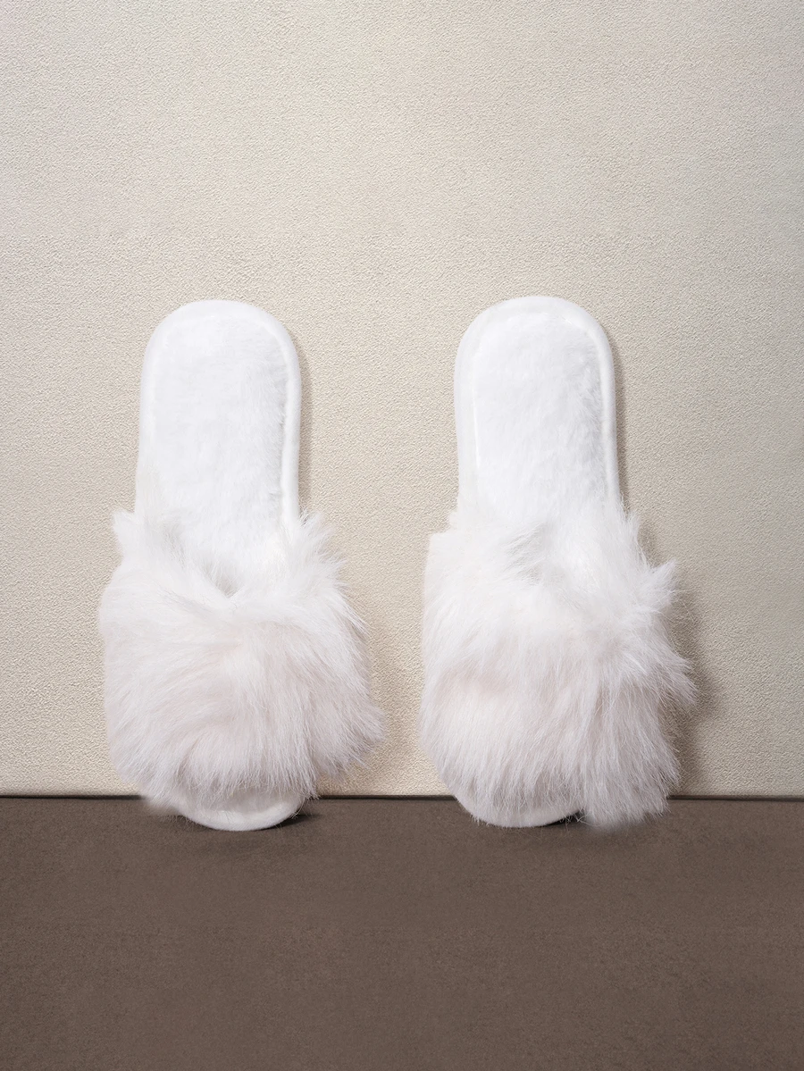 Hatastic Fall/Winter New Arrival Plush Women's Indoor Slippers,Fluffy Slippers - White - View 1