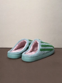 Hatastic Women's Green Contrast Striped Leopard Embroidery Closed-Toe Plush Slippers, Autumn/Winter Thermal Sandals - Green - View 2