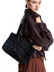 CHICVUE 1pc Vintage Large Capacity Tote Bag, Commuter Oversized Underarm Bag, Fashion Motorcycle Handbag - Black - View 1