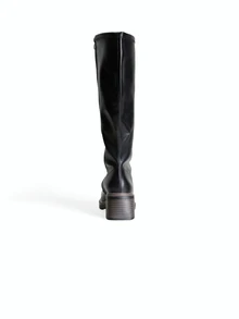 Avansion Sepatu bot skinny setinggi lutut dengan hak tebal dan ujung persegi, warna polos, dan karet elastis, cocok dipadukan dengan kardigan. - Hitam - View 2