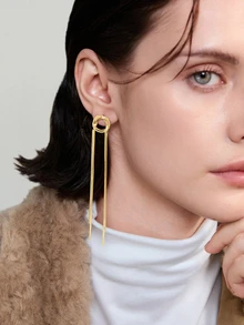 NobleVue 1 Pair Simple Long Tassel Earrings For Daily Wear - Gold - View 3