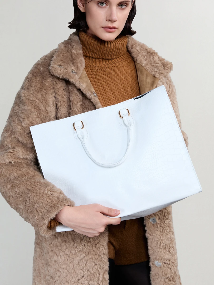 NobleVue White High-End Retro Large Capacity Handbag, New Autumn/Winter Fashion Versatile Elegant Crocodile Embossed Tote Bag - White - View 1