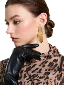 CHICVUE 1 Pasang Anting Gantung Lingkaran Besar dengan Rumbai Logam yang Modis dan Berlebihan untuk Wanita, Cocok untuk Pesta Dansa, Perjamuan, dan Acara Lainnya - Emas - View 3