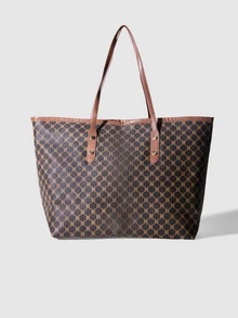 NobleVue All-Over Print Vintage Letter Large Capacity Shoulder Handbag, Underarm Bag, Commuter Bookbag, Lightweight And Portable - Multicolor - View 1