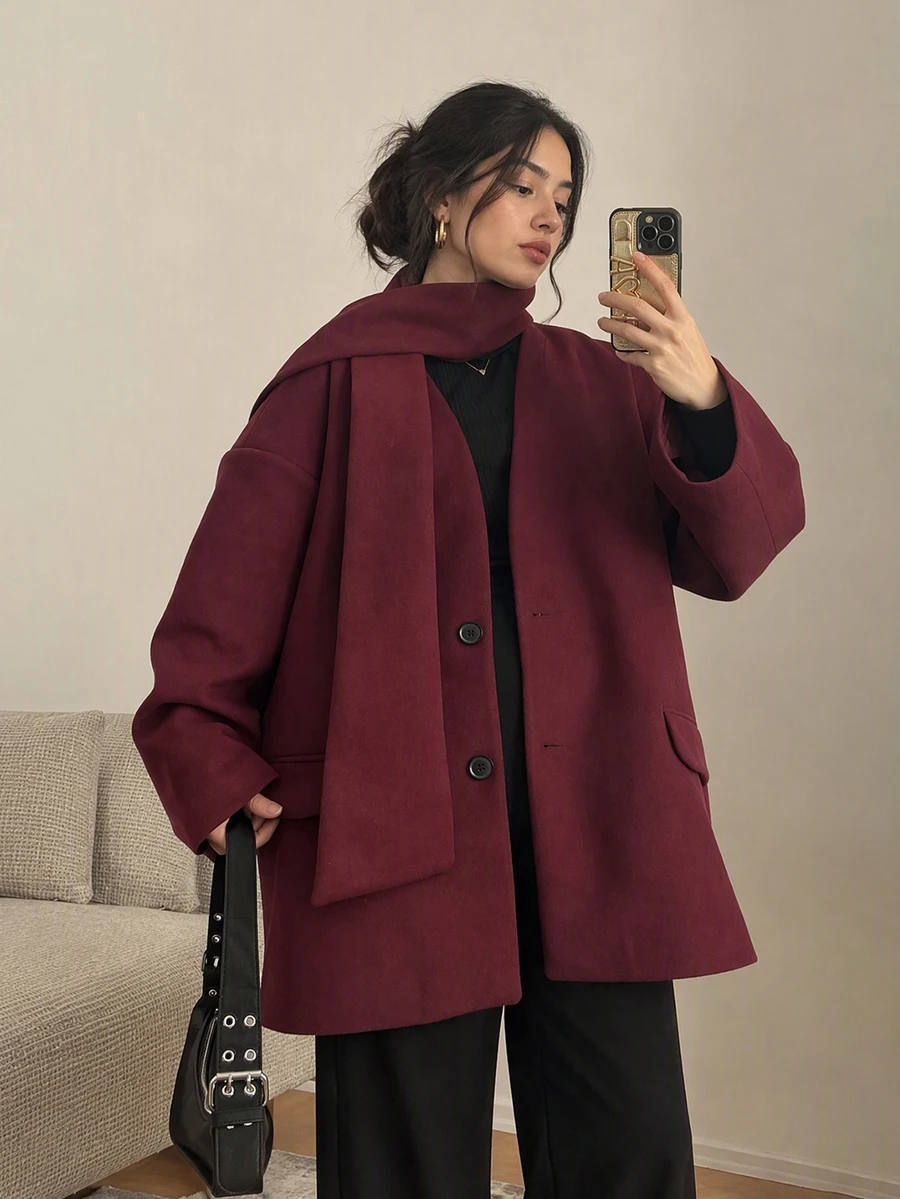 1件女士时尚百搭纯色罗纹口袋前开襟纽扣外套(含围巾) - 紅色 - 查看 1