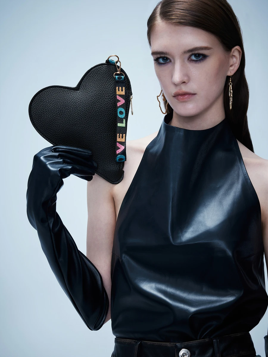 Rollcall Tas Clutch Mini Kulit PU Warna Solid Berbentuk Hati yang Stylish dan Dapat Dipersonalisasi untuk Wanita, Dompet Koin Elegan, Gaya Vintage untuk Sehari-hari, Kerja, - Hitam - View 1