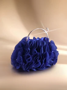 Etoivie 藍寶石藍花瓣手提包，雪紡花卉裝飾，金色手柄與肩帶，大容量可收納手機與口紅 - 寶藍色 - 查看 3