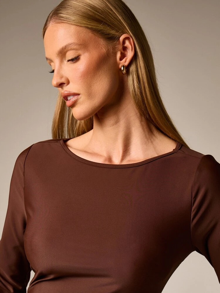 AiiRZ ベルスリーブとデリケートなレースのコントラストディテールが特徴のクルーネックミニドレス、イブニングパーティーなどのシーンに最適