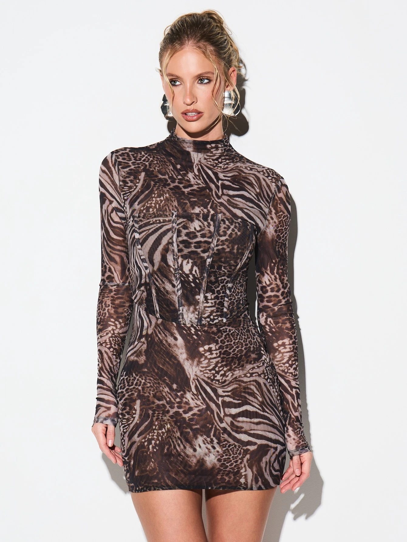 KIZN Hochgeschlossenes, figurbetontes Minikleid mit Animal-Print